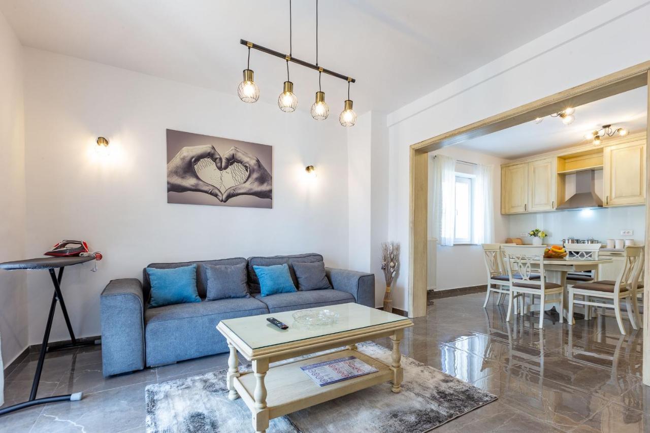 Mp Luxury Holiday Home With Swimming Pool Zadar Exterior photo